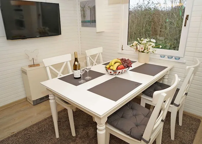 Blockhaus _ Grosse Terrasse Mit St *